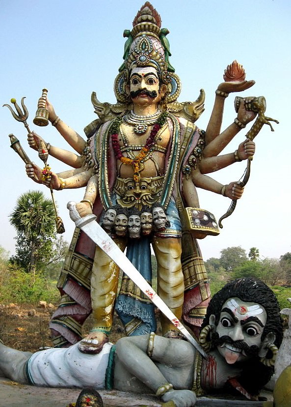 Il guerriero Virabhadra